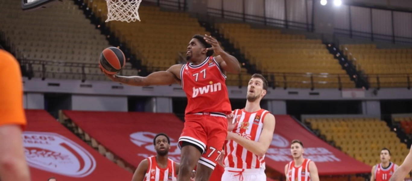 Ολυμπιακός-Ερυθρός Αστέρας 94-79: «Έσπασε» την κατάρα με εντυπωσιακό ΜακΚίσικ